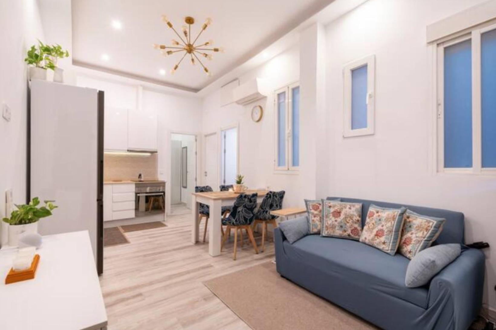 Bedroom Madrid City Center Bagian luar foto
